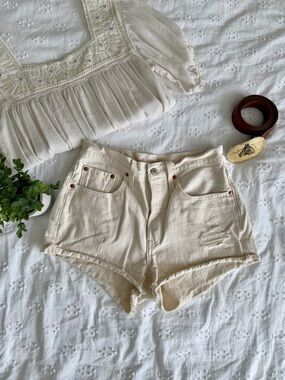 Levi’s 501 High‑Rise Denim Shorts – W27